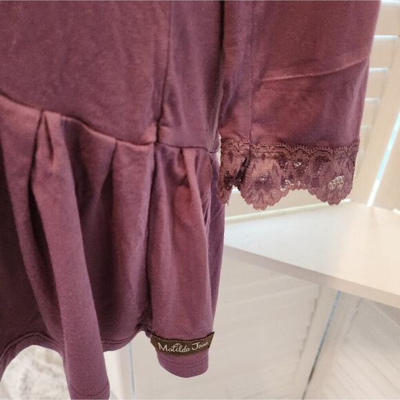 MATILDA JANE SMALL PURPLE LACE PEPLUM TUNIC - Picture 6 of 7